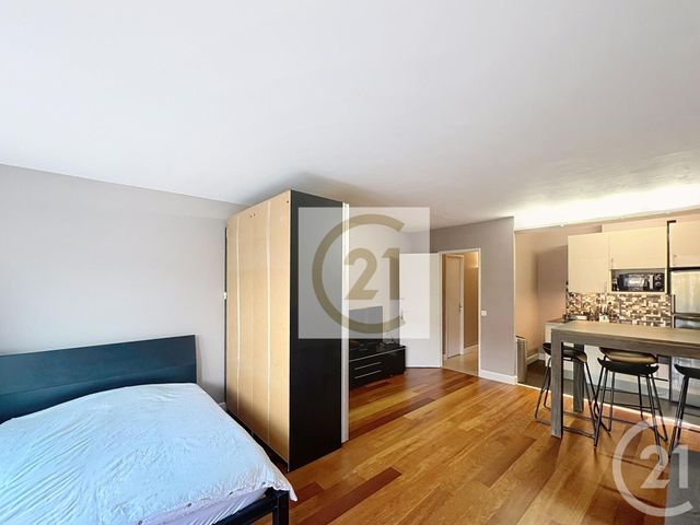 Appartement F2 à vendre - 2 pièces - 42.63 m2 - ST CLOUD - 92 - ILE-DE-FRANCE - Century 21 Solution Immobilière