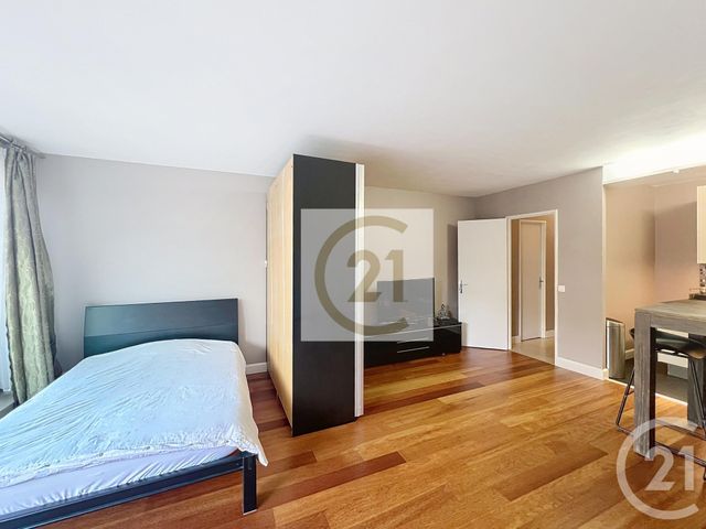 Appartement F2 à vendre - 2 pièces - 42.63 m2 - ST CLOUD - 92 - ILE-DE-FRANCE - Century 21 Solution Immobilière
