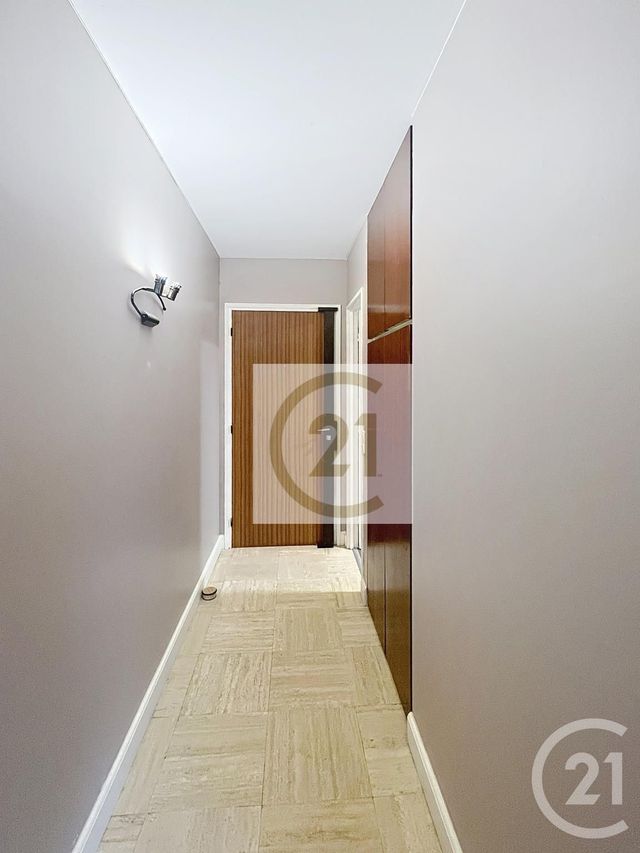 Appartement F2 à vendre - 2 pièces - 42.63 m2 - ST CLOUD - 92 - ILE-DE-FRANCE - Century 21 Solution Immobilière