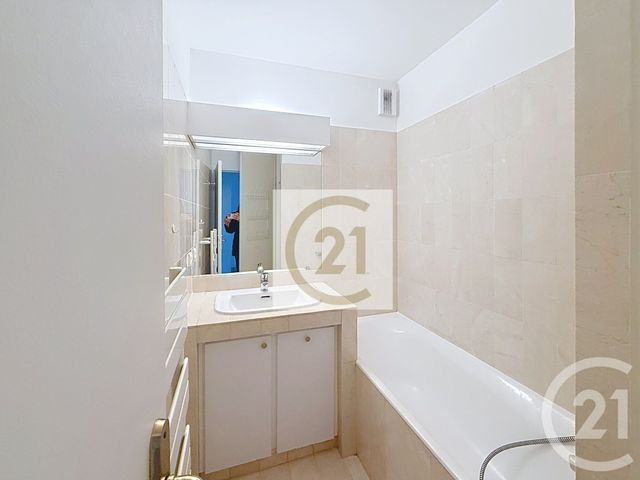 Appartement F3 à louer - 3 pièces - 76.97 m2 - LA CELLE ST CLOUD - 78 - ILE-DE-FRANCE - Century 21 Solution Immobilière