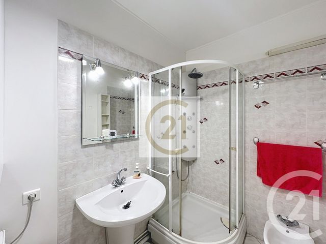 Appartement F3 à vendre - 3 pièces - 77.71 m2 - GARCHES - 92 - ILE-DE-FRANCE - Century 21 Solution Immobilière