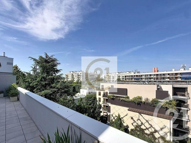 Appartement F5 à louer - 5 pièces - 130.0 m2 - ST CLOUD - 92 - ILE-DE-FRANCE - Century 21 Solution Immobilière