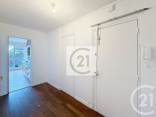 Appartement F5 à louer - 5 pièces - 98.47 m2 - GARCHES - 92 - ILE-DE-FRANCE - Century 21 Solution Immobilière