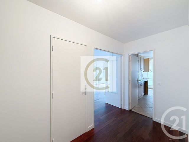 Appartement F5 à louer - 5 pièces - 98.47 m2 - GARCHES - 92 - ILE-DE-FRANCE - Century 21 Solution Immobilière
