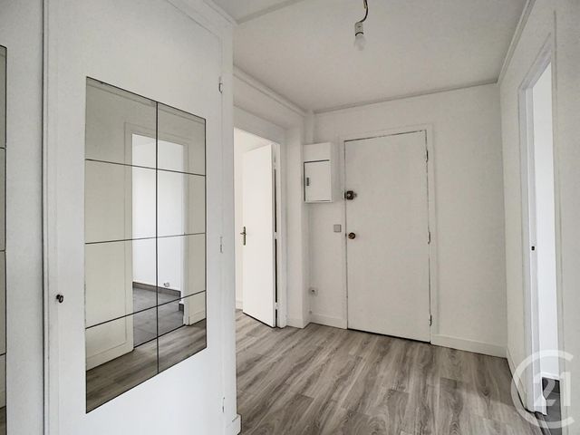 Appartement F2 à louer - 2 pièces - 54.44 m2 - ST CLOUD - 92 - ILE-DE-FRANCE - Century 21 Solution Immobilière