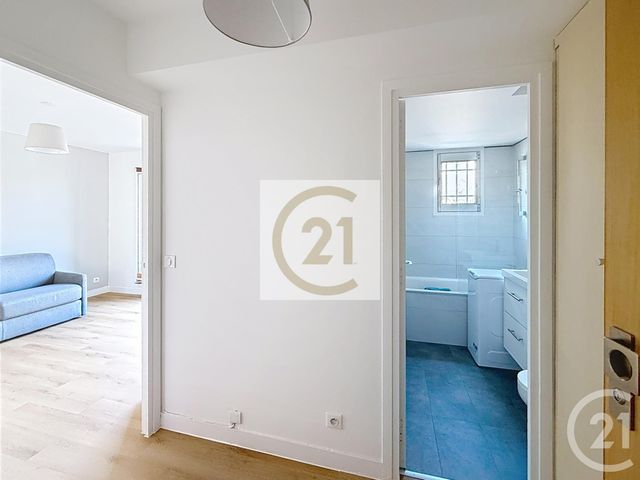 Appartement F1 à louer - 1 pièce - 24.36 m2 - ST CLOUD - 92 - ILE-DE-FRANCE - Century 21 Solution Immobilière