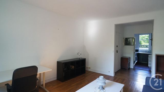 Appartement F2 à louer - 2 pièces - 50.63 m2 - ST CLOUD - 92 - ILE-DE-FRANCE - Century 21 Solution Immobilière