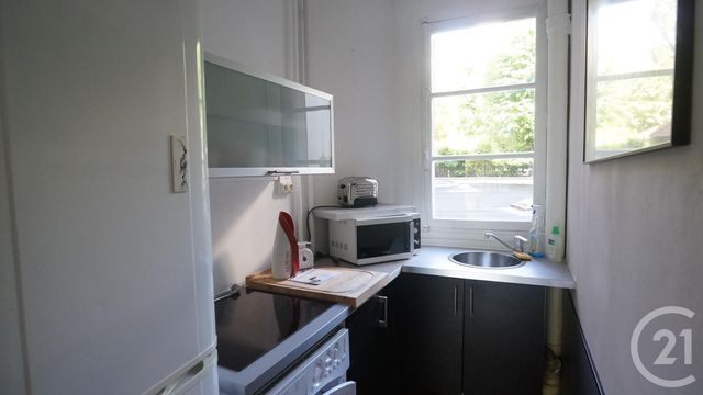 Appartement F2 à louer - 2 pièces - 50.63 m2 - ST CLOUD - 92 - ILE-DE-FRANCE - Century 21 Solution Immobilière