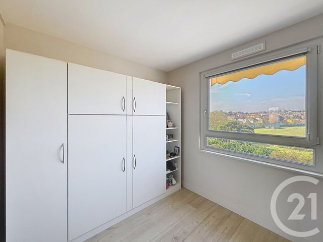 Appartement F3 à vendre - 3 pièces - 60.0 m2 - ST CLOUD - 92 - ILE-DE-FRANCE - Century 21 Solution Immobilière