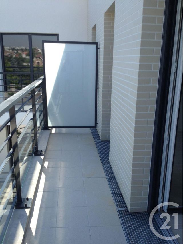 Appartement F1 à louer - 1 pièce - 31.9 m2 - ST CLOUD - 92 - ILE-DE-FRANCE - Century 21 Solution Immobilière