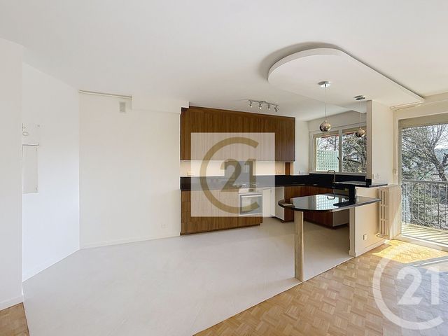 Appartement F5 à louer - 5 pièces - 112.0 m2 - VAUCRESSON - 92 - ILE-DE-FRANCE - Century 21 Solution Immobilière