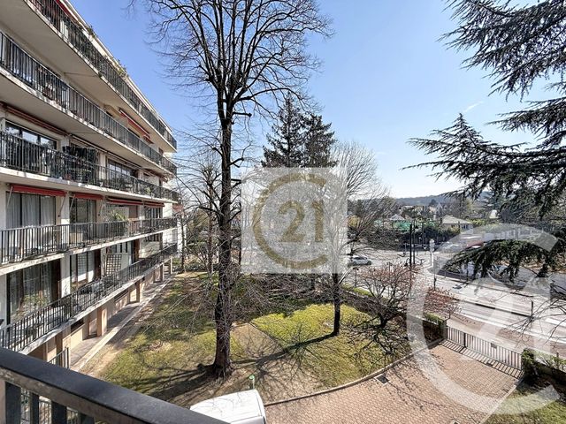 Appartement F5 à louer - 5 pièces - 112.0 m2 - VAUCRESSON - 92 - ILE-DE-FRANCE - Century 21 Solution Immobilière