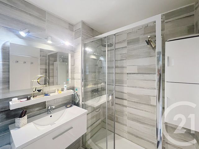 Appartement F2 à vendre - 2 pièces - 45.0 m2 - ST CLOUD - 92 - ILE-DE-FRANCE - Century 21 Solution Immobilière