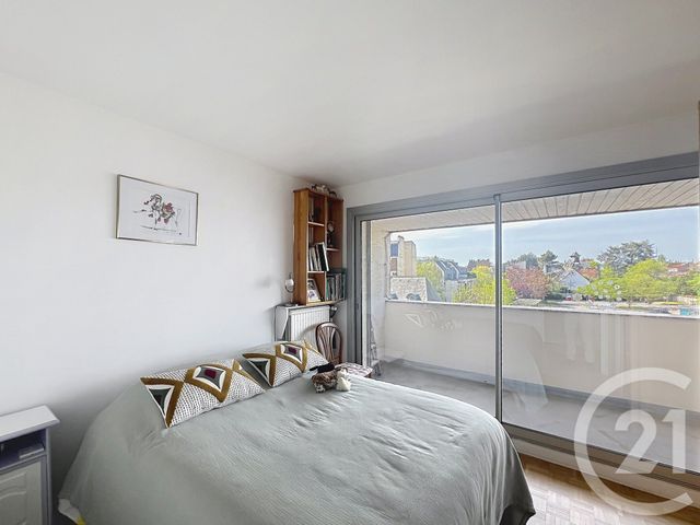 Appartement F2 à vendre - 2 pièces - 45.0 m2 - ST CLOUD - 92 - ILE-DE-FRANCE - Century 21 Solution Immobilière