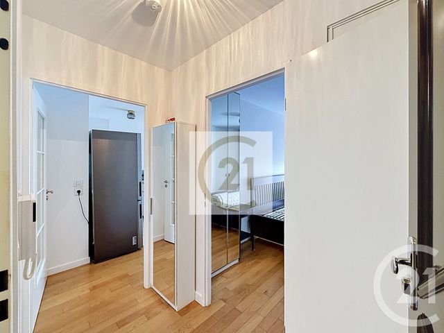 Appartement F2 à louer - 2 pièces - 39.29 m2 - ST CLOUD - 92 - ILE-DE-FRANCE - Century 21 Solution Immobilière