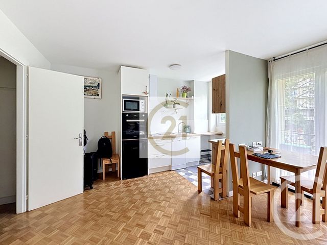 Appartement F1 à louer - 1 pièce - 30.0 m2 - ST CLOUD - 92 - ILE-DE-FRANCE - Century 21 Solution Immobilière