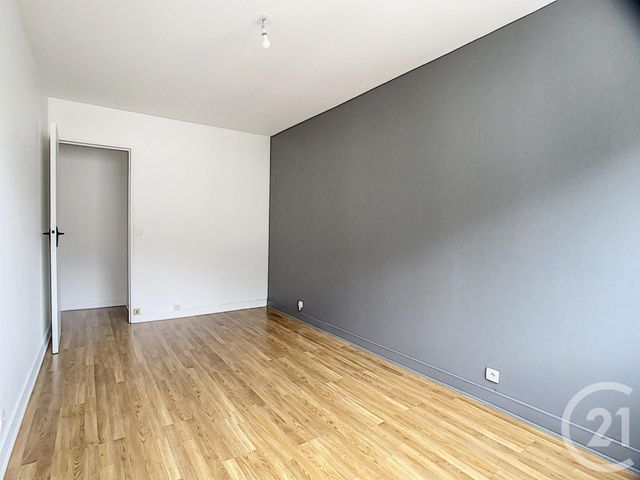 Appartement F2 à louer - 2 pièces - 52.12 m2 - VILLE D AVRAY - 92 - ILE-DE-FRANCE - Century 21 Solution Immobilière