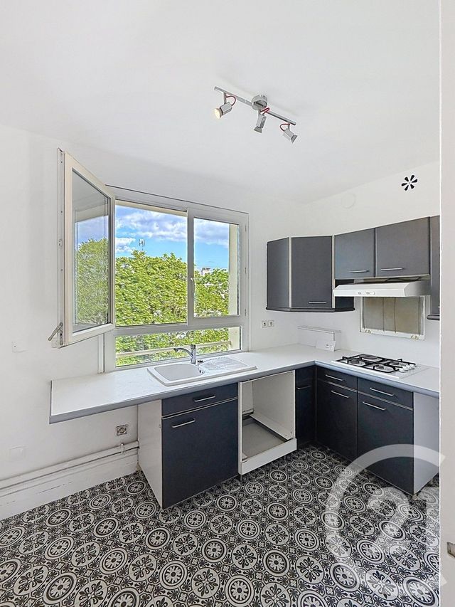 Appartement F3 à vendre - 3 pièces - 67.85 m2 - ST CLOUD - 92 - ILE-DE-FRANCE - Century 21 Solution Immobilière