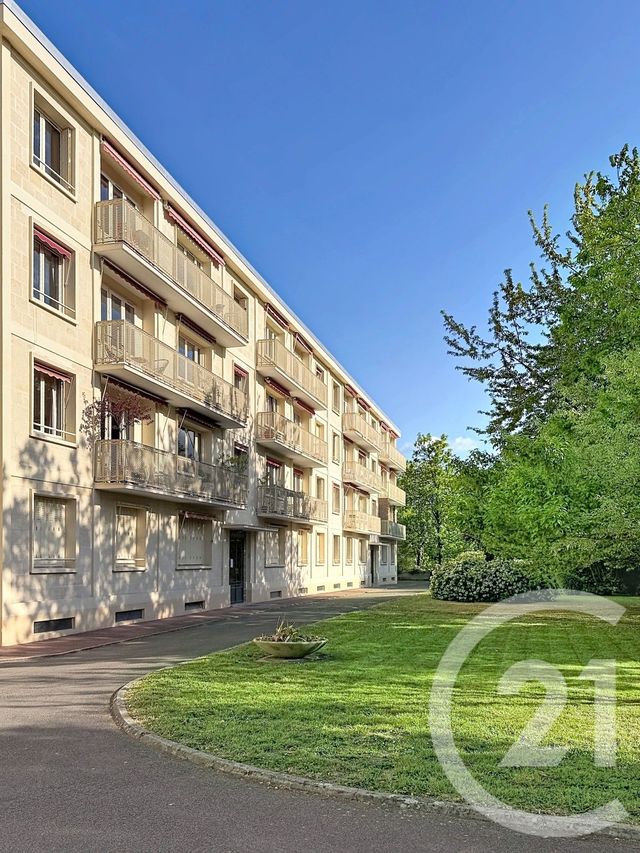 Appartement F3 à vendre ST CLOUD