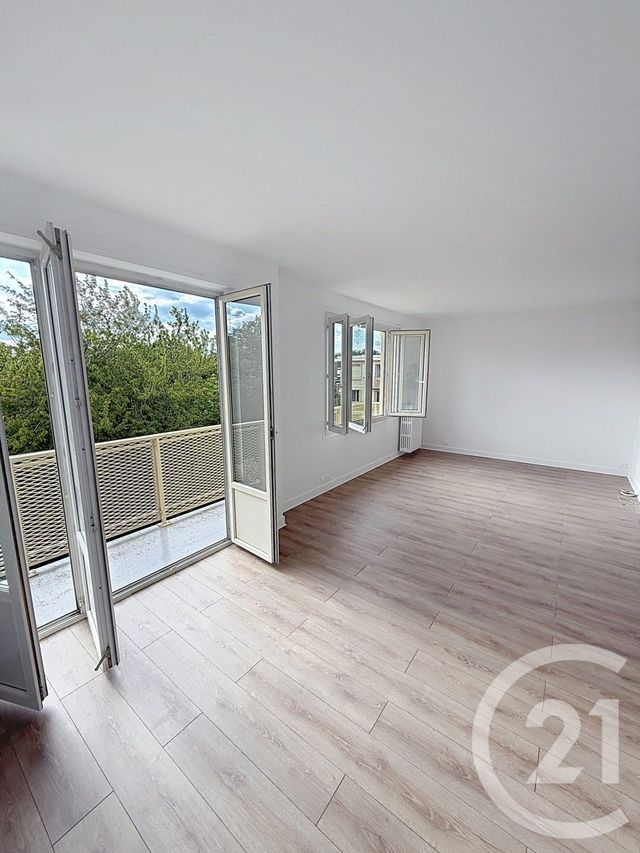Appartement F3 à vendre - 3 pièces - 67.85 m2 - ST CLOUD - 92 - ILE-DE-FRANCE - Century 21 Solution Immobilière