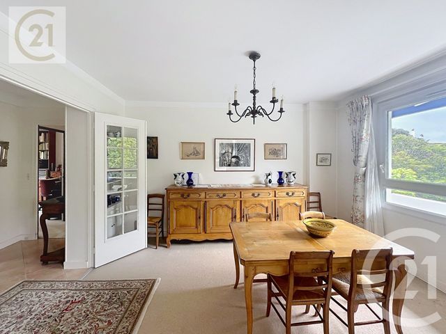 Appartement F7 et + à vendre - 8 pièces - 162.8 m2 - ST CLOUD - 92 - ILE-DE-FRANCE - Century 21 Solution Immobilière