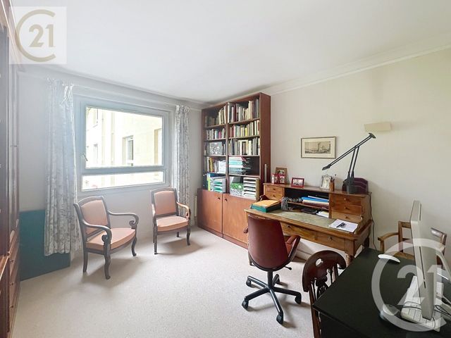 Appartement F7 et + à vendre - 8 pièces - 162.8 m2 - ST CLOUD - 92 - ILE-DE-FRANCE - Century 21 Solution Immobilière