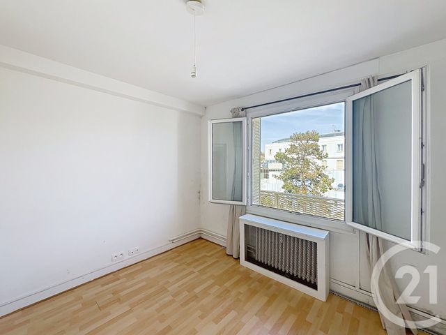 Appartement F2 à vendre - 2 pièces - 46.15 m2 - ST CLOUD - 92 - ILE-DE-FRANCE - Century 21 Solution Immobilière