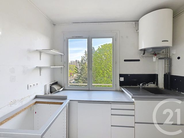Appartement F2 à vendre - 2 pièces - 46.15 m2 - ST CLOUD - 92 - ILE-DE-FRANCE - Century 21 Solution Immobilière