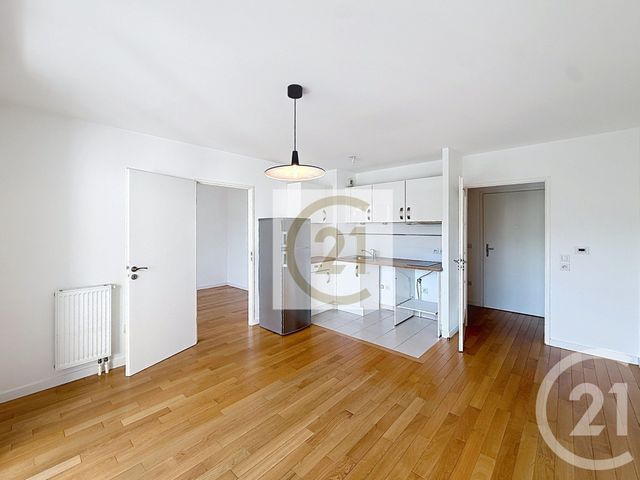 Appartement F2 à louer - 2 pièces - 40.0 m2 - ST CLOUD - 92 - ILE-DE-FRANCE - Century 21 Solution Immobilière