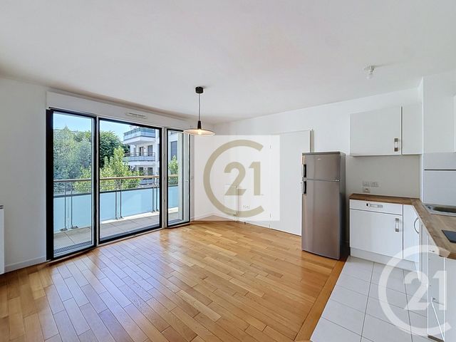 Appartement F2 à louer - 2 pièces - 40.0 m2 - ST CLOUD - 92 - ILE-DE-FRANCE - Century 21 Solution Immobilière