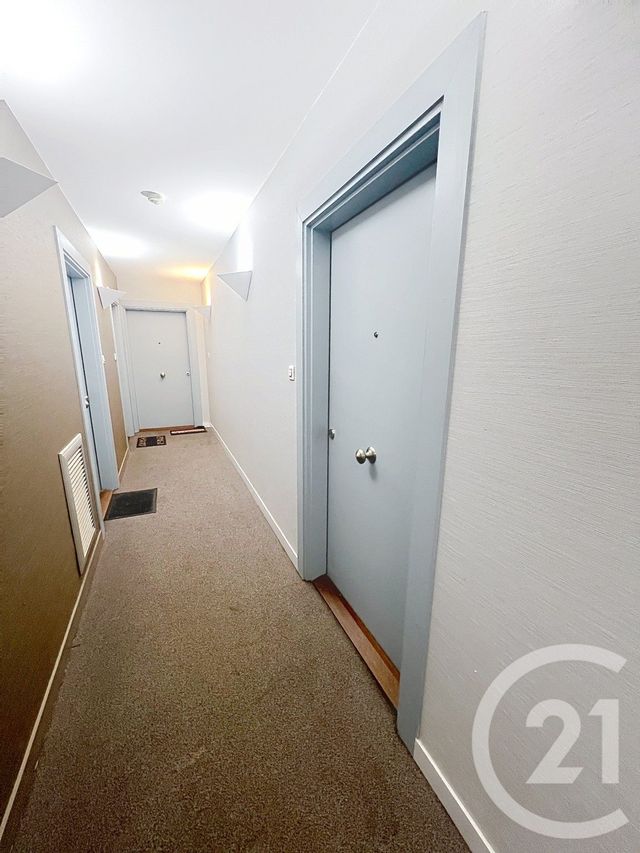 Appartement F1 à vendre - 1 pièce - 31.9 m2 - ST CLOUD - 92 - ILE-DE-FRANCE - Century 21 Solution Immobilière