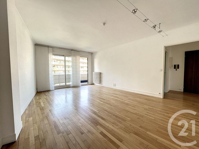 Appartement F5 à louer - 5 pièces - 108.65 m2 - ST CLOUD - 92 - ILE-DE-FRANCE - Century 21 Solution Immobilière
