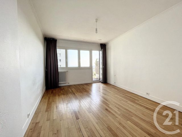 Appartement F5 à louer - 5 pièces - 108.65 m2 - ST CLOUD - 92 - ILE-DE-FRANCE - Century 21 Solution Immobilière