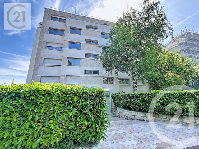 Appartement F5 à vendre - 5 pièces - 101.03 m2 - ST CLOUD - 92 - ILE-DE-FRANCE - Century 21 Solution Immobilière
