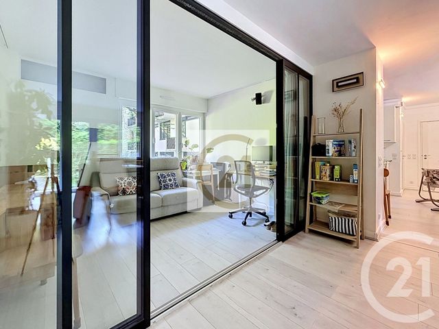 Appartement F5 à louer - 5 pièces - 95.53 m2 - ST CLOUD - 92 - ILE-DE-FRANCE - Century 21 Solution Immobilière