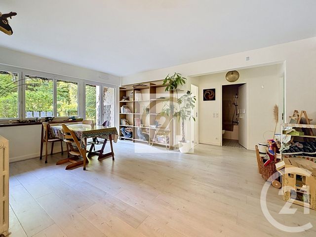 Appartement F5 à louer - 5 pièces - 95.53 m2 - ST CLOUD - 92 - ILE-DE-FRANCE - Century 21 Solution Immobilière