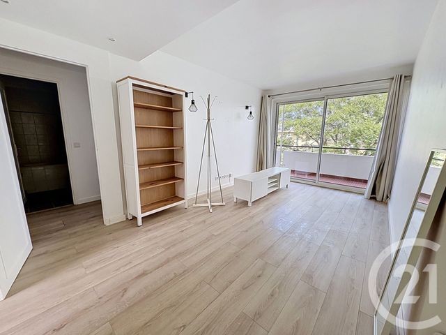 Appartement F3 à vendre - 3 pièces - 59.16 m2 - ST CLOUD - 92 - ILE-DE-FRANCE - Century 21 Solution Immobilière