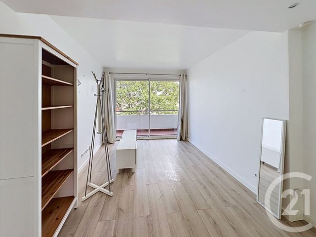 Appartement F3 à vendre - 3 pièces - 59.16 m2 - ST CLOUD - 92 - ILE-DE-FRANCE - Century 21 Solution Immobilière