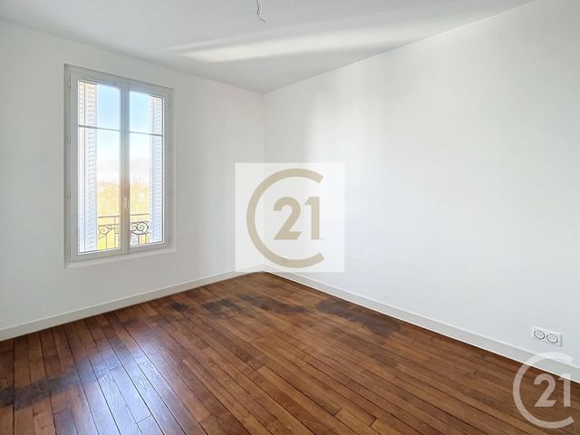 Appartement F3 à louer - 4 pièces - 70.24 m2 - ST CLOUD - 92 - ILE-DE-FRANCE - Century 21 Solution Immobilière