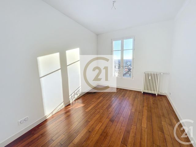 Appartement F3 à louer - 4 pièces - 70.24 m2 - ST CLOUD - 92 - ILE-DE-FRANCE - Century 21 Solution Immobilière