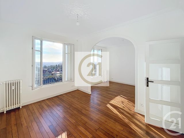 Appartement F3 à louer - 4 pièces - 70.24 m2 - ST CLOUD - 92 - ILE-DE-FRANCE - Century 21 Solution Immobilière