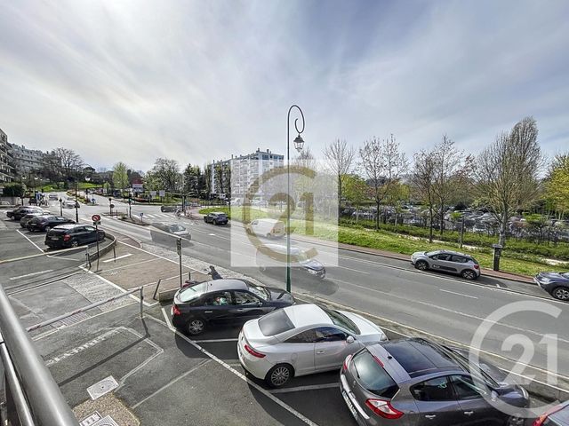 Appartement F3 à louer - 3 pièces - 59.65 m2 - ST CLOUD - 92 - ILE-DE-FRANCE - Century 21 Solution Immobilière