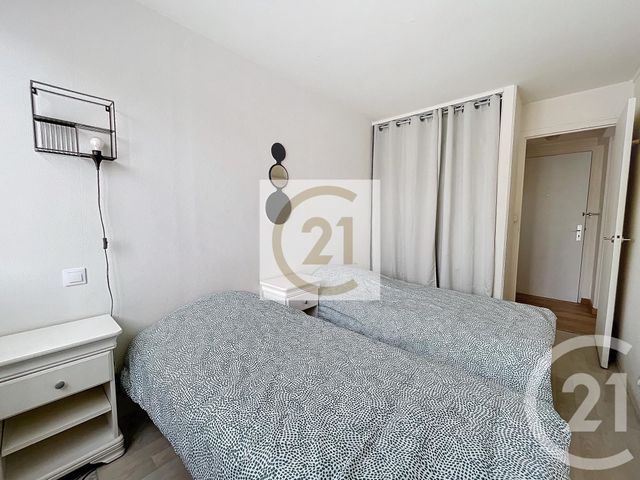 Appartement F3 à louer - 3 pièces - 59.65 m2 - ST CLOUD - 92 - ILE-DE-FRANCE - Century 21 Solution Immobilière