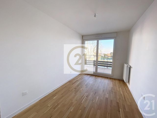 Appartement F3 à louer - 3 pièces - 72.9 m2 - GARCHES - 92 - ILE-DE-FRANCE - Century 21 Solution Immobilière