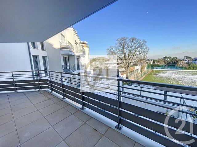 Appartement F3 à louer - 3 pièces - 72.9 m2 - GARCHES - 92 - ILE-DE-FRANCE - Century 21 Solution Immobilière