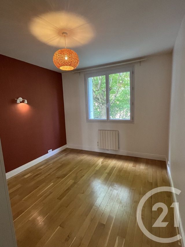 Appartement F3 à vendre - 3 pièces - 71.0 m2 - ST CLOUD - 92 - ILE-DE-FRANCE - Century 21 Solution Immobilière