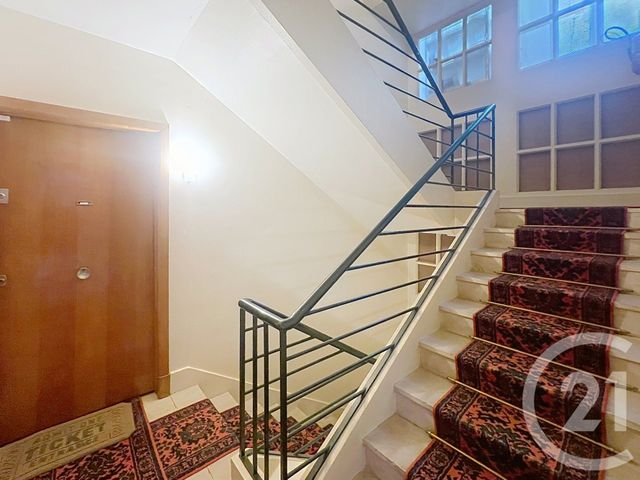 Appartement F2 à vendre - 2 pièces - 54.62 m2 - ST CLOUD - 92 - ILE-DE-FRANCE - Century 21 Solution Immobilière