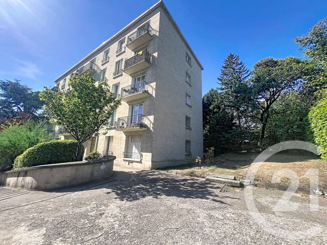Appartement F2 à vendre - 2 pièces - 54.62 m2 - ST CLOUD - 92 - ILE-DE-FRANCE - Century 21 Solution Immobilière