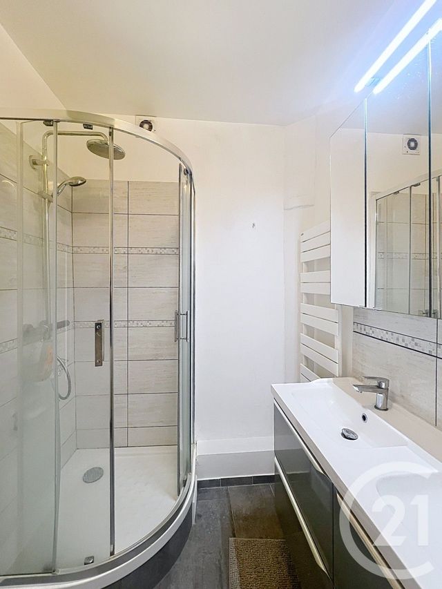 Appartement F2 à vendre - 2 pièces - 54.62 m2 - ST CLOUD - 92 - ILE-DE-FRANCE - Century 21 Solution Immobilière