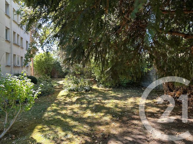 Appartement F2 à vendre - 2 pièces - 54.62 m2 - ST CLOUD - 92 - ILE-DE-FRANCE - Century 21 Solution Immobilière